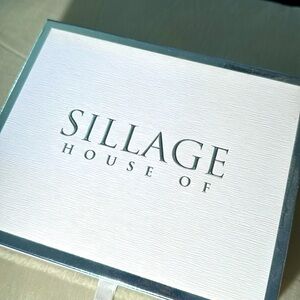 Sillage Tiara travel set